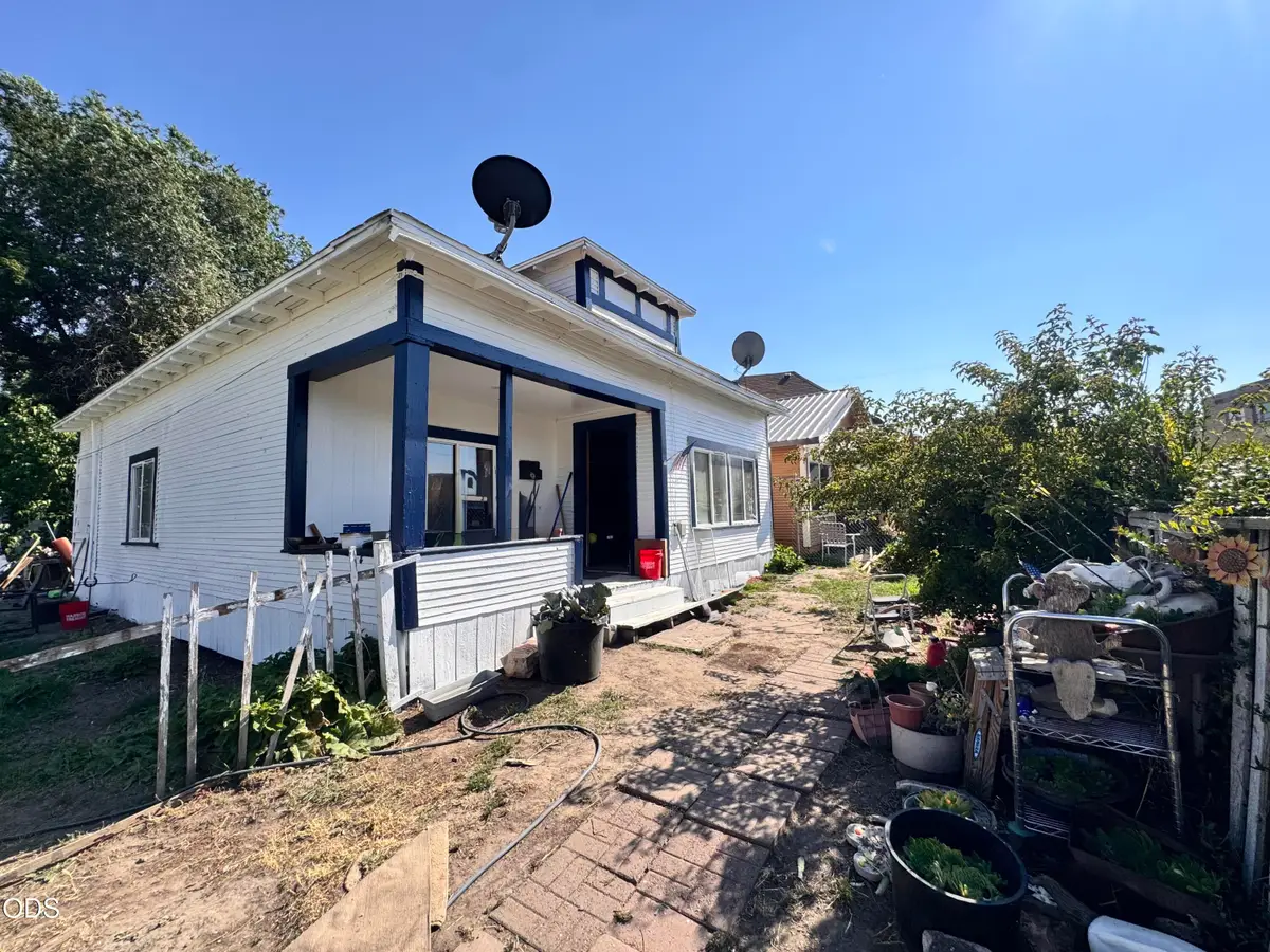 912 Walnut Avenue, Klamath Falls, OR 97601 - #1