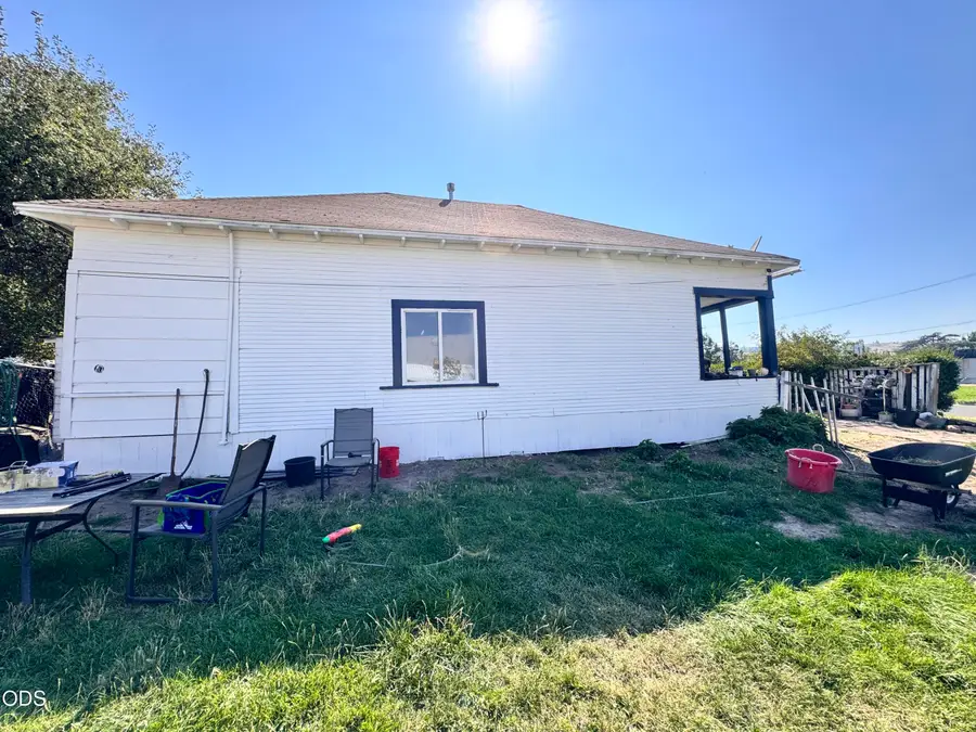 912 Walnut Avenue, Klamath Falls, OR 97601 - #3