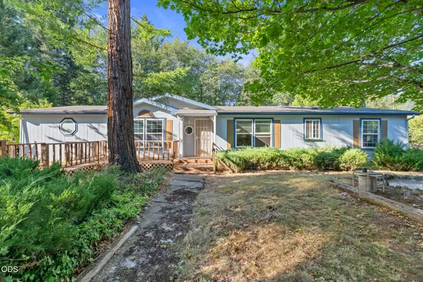 728 N Old Stage Road, Cave Junction, OR 97523