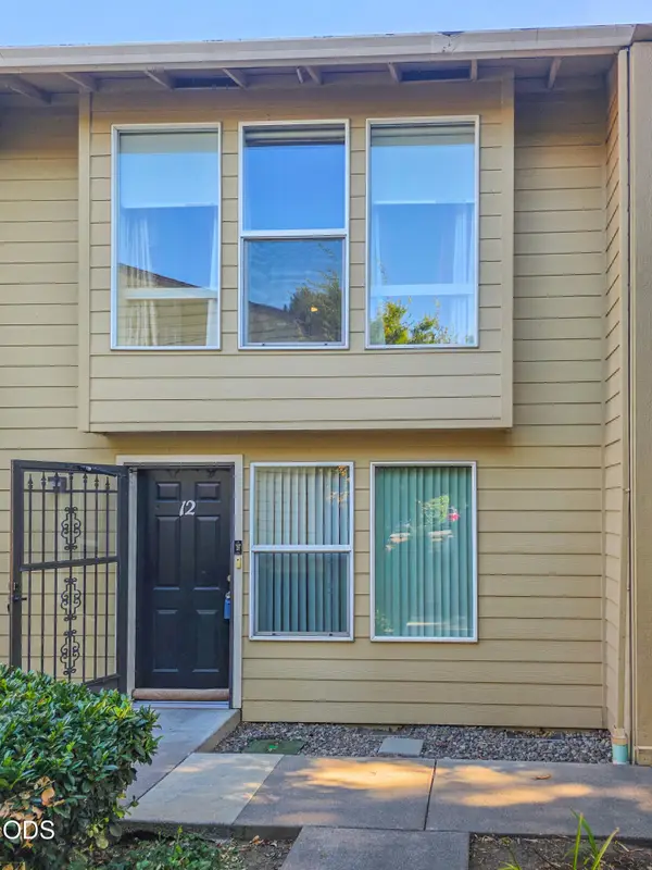 1800 Crater Lake Avenue #12, Medford, OR 97504