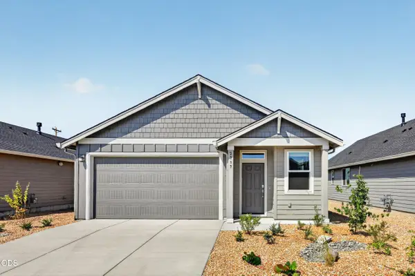 2717 NW 26th Loop North, Redmond, OR 97756