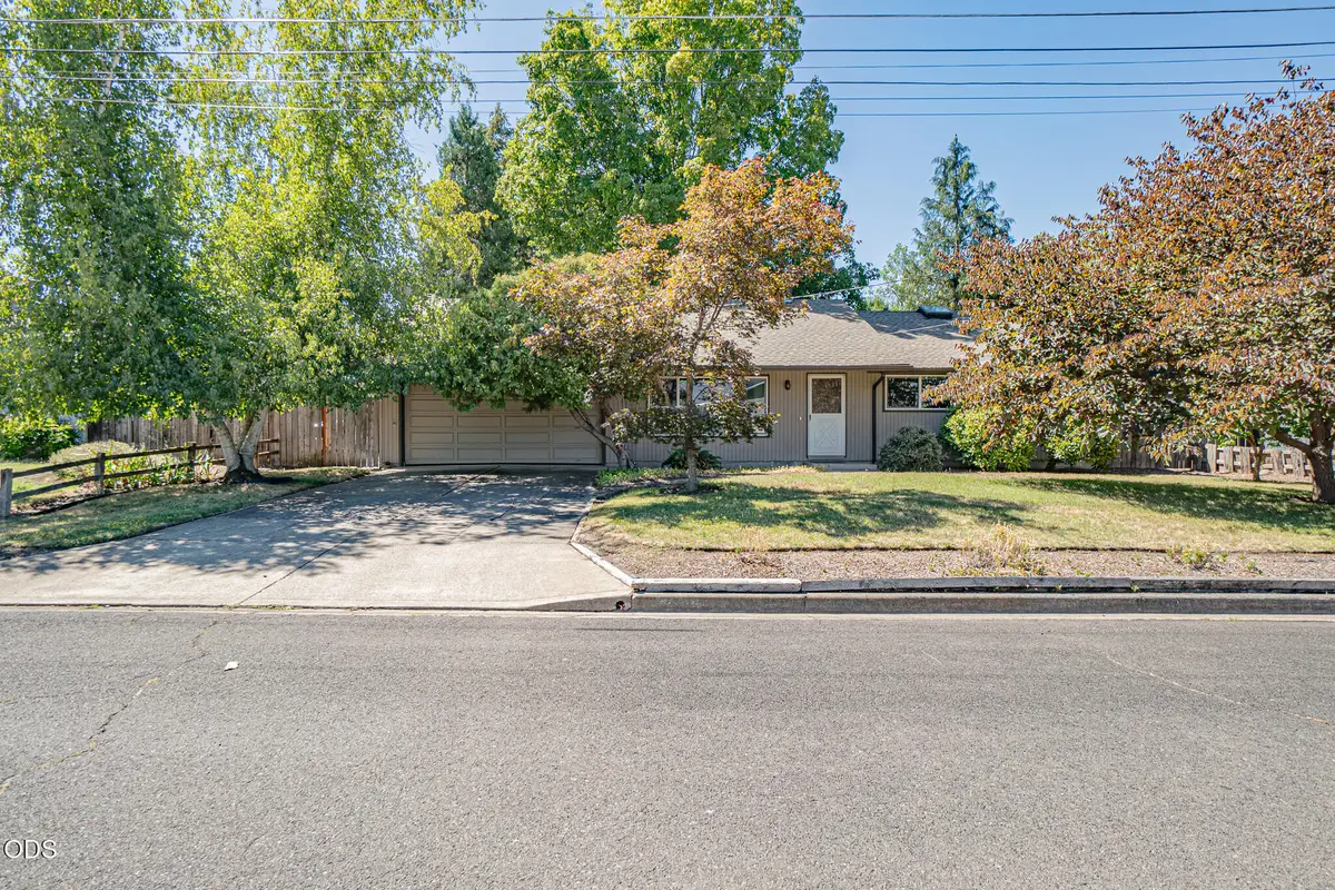 2840 Alameda Street, Medford, OR 97504 - #1
