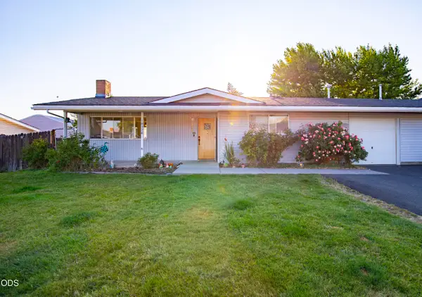 10336 Wright Avenue, Klamath Falls, OR 97603