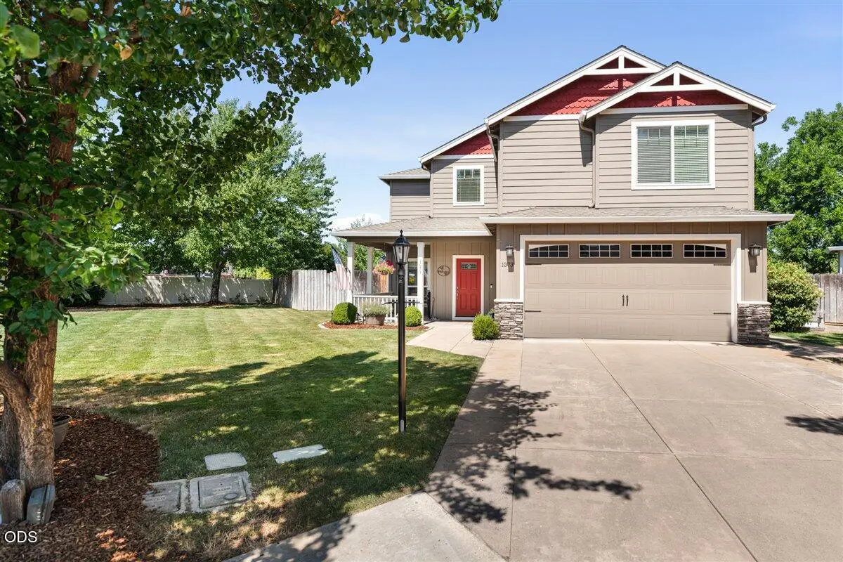 1073 Cathedral Way, Central Point, OR 97502 - #1