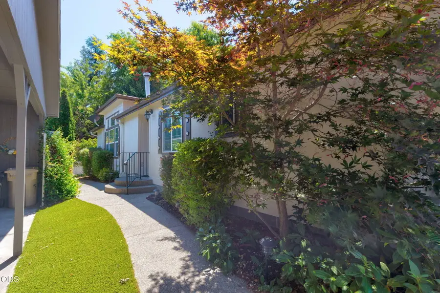 159 NW Wrightwood Circle, Grants Pass, OR 97526 - #2