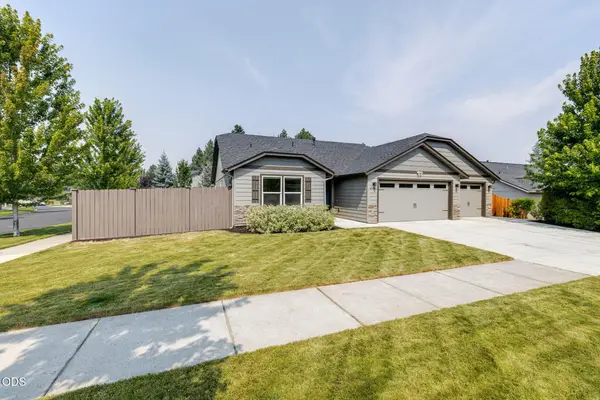 20380 SE Lois Way, Bend, OR 97702