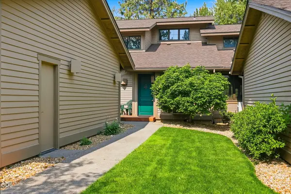 60527 Seventh Mountain Drive, Bend, OR 97702