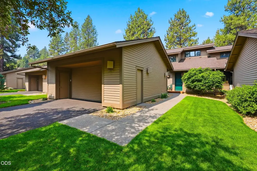 60527 Seventh Mountain Drive, Bend, OR 97702 - #2