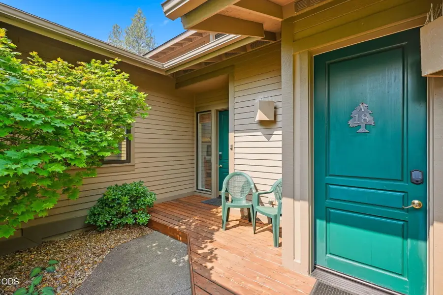 60527 Seventh Mountain Drive, Bend, OR 97702 - #3