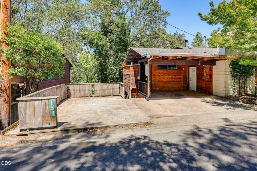 751 Glenwood Drive, Ashland, OR 97520 - #2