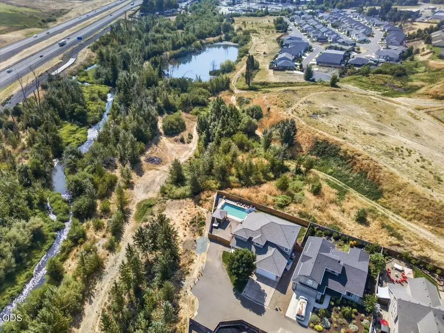 232 Willow Springs, Talent, OR 97540 - #3