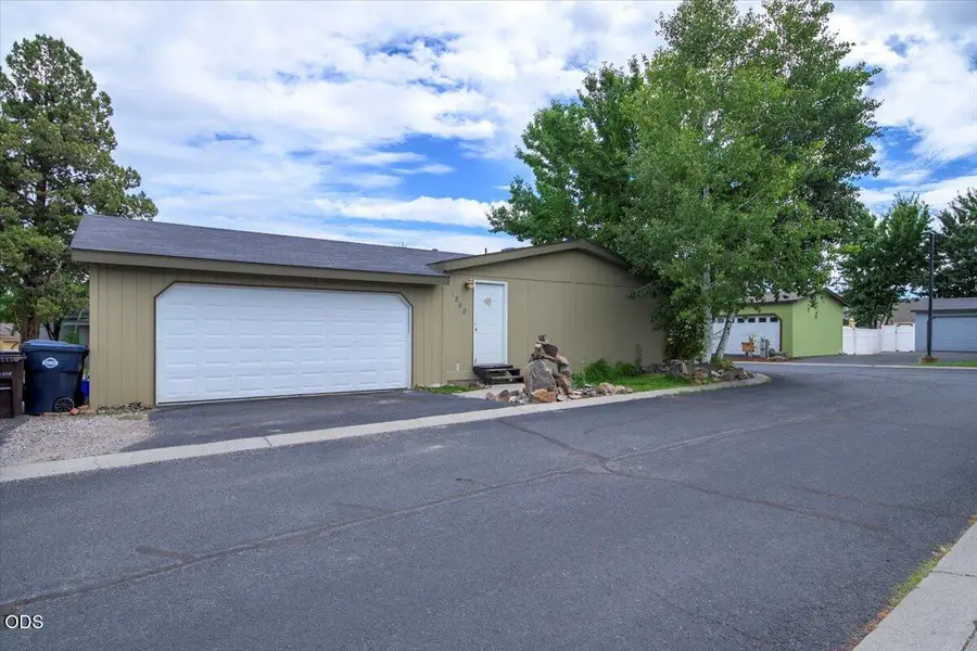 1280 SW Salsify Lane, Redmond, OR 97756 - #3