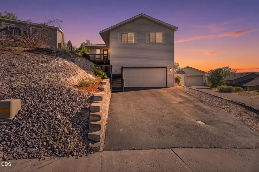 228 Angela Court, Klamath Falls, OR 97601 - #2