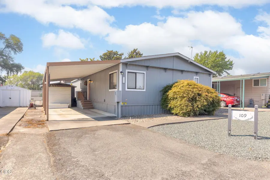 109 Waverly Drive, Grants Pass, OR 97526 - #2