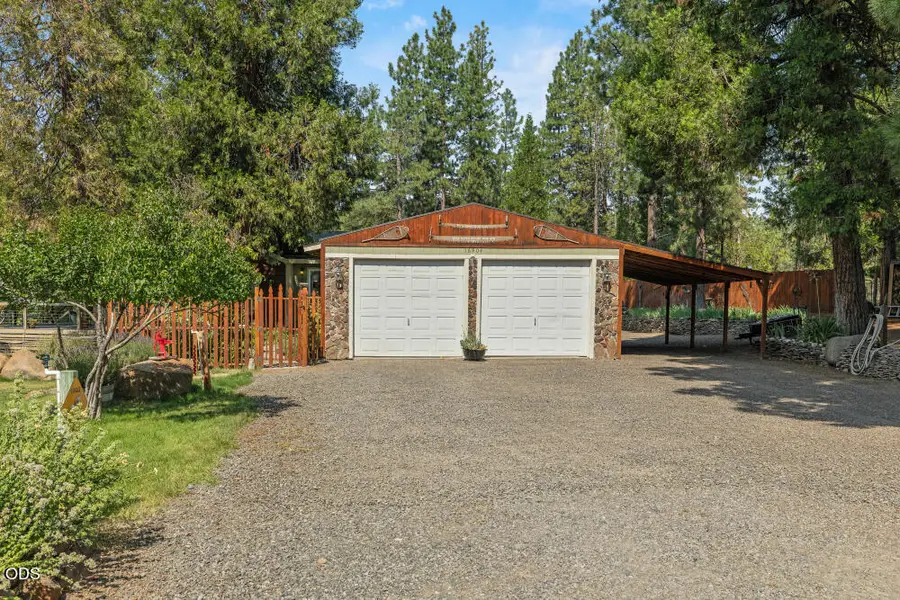 16904 Clover Creek Road, Klamath Falls, OR 97601 - #2