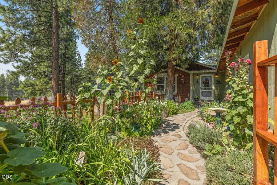 16904 Clover Creek Road, Klamath Falls, OR 97601 - #3