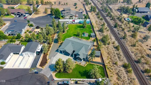 9412 18th Court, Terrebonne, OR 97760