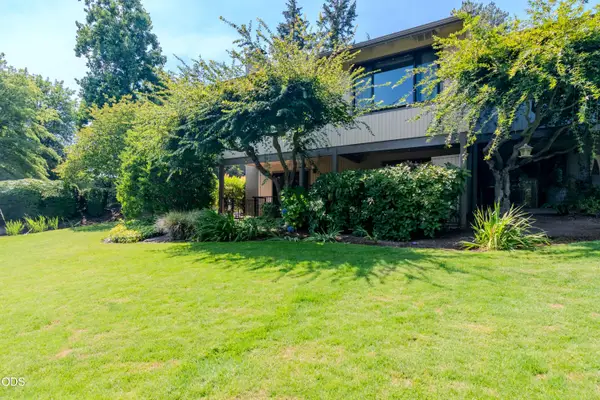 211 Florence Avenue, Medford, OR 97504