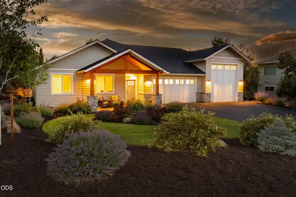 1385 Spring Ridge Court, Redmond, OR 97756