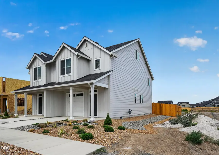 3549 NW 7th Street, Redmond, OR 97756 - #2