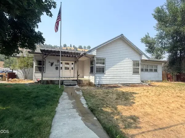 317 S Canyon Boulevard, John Day, OR 97845
