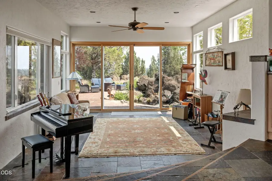 61345 Mountain Breezes Court, Bend, OR 97702 - #3