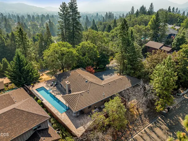 1615 NW Olmar Drive, Grants Pass, OR 97526