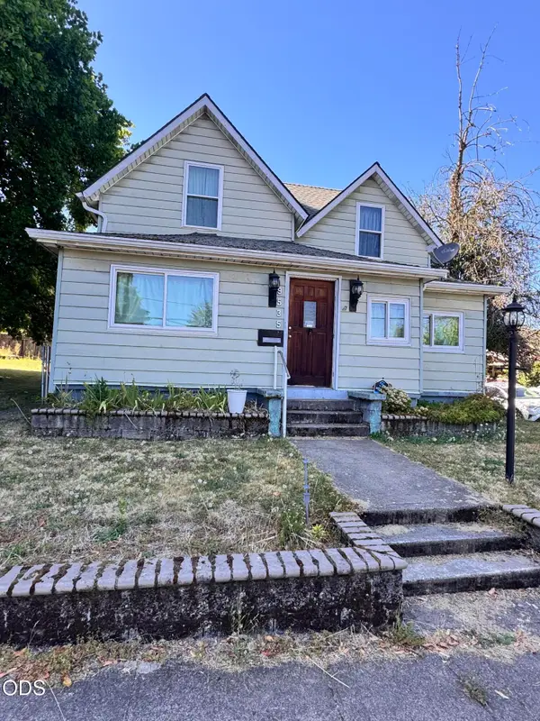 9535 N Charleston Avenue, Portland, OR 97203