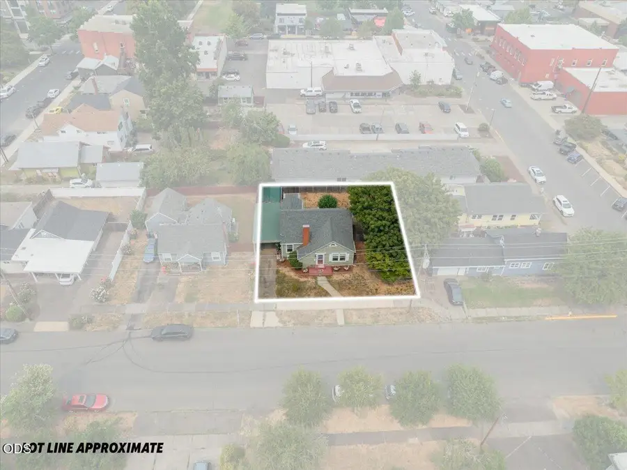 152 Clay Street E, Monmouth, OR 97361 - #2