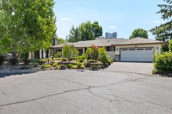 2406 Senate Way, Medford, OR 97504