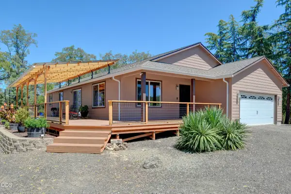1765 Brownsboro-meridian Road, Eagle Point, OR 97524