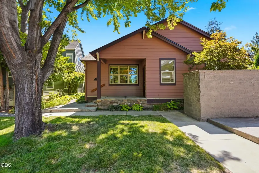 825 NE Wiest Way, Bend, OR 97701 - #2