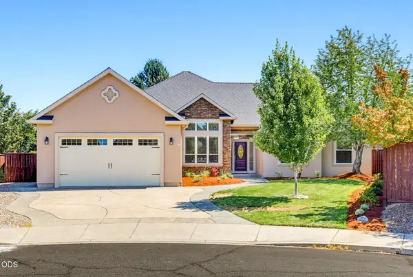 977 Fairview Court, Eagle Point, OR 97524