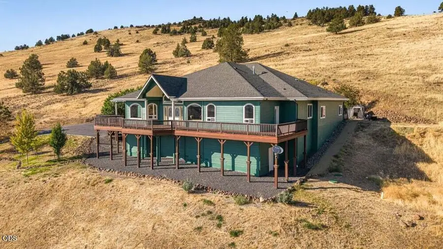 3427 Plum Hill Road, Klamath Falls, OR 97601 - #3