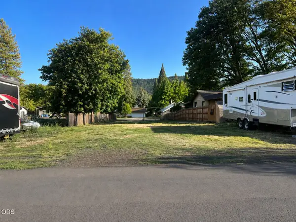 326 Fee Street, Butte Falls, OR 97522