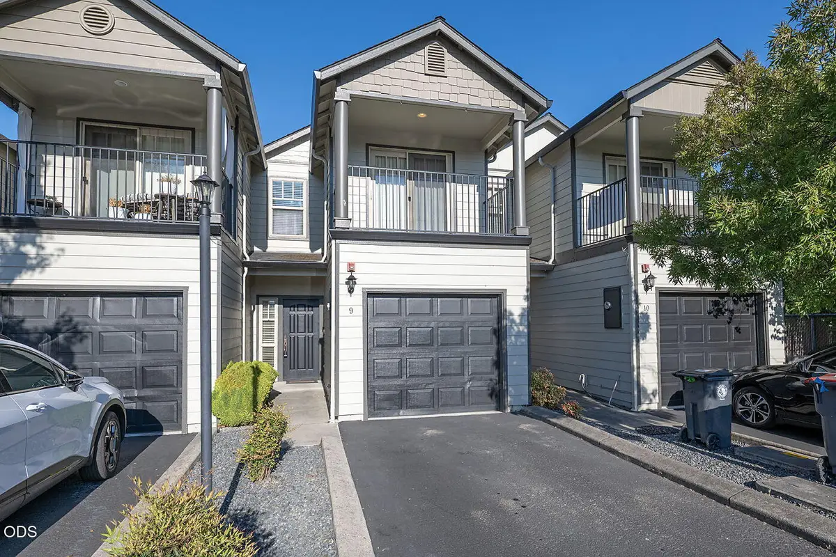 2210 E Barnett Road #9, Medford, OR 97504 - #1