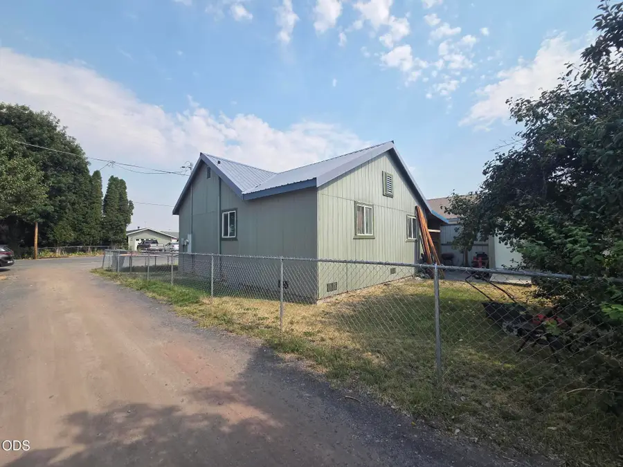 239 Siskiyou Street #239-255, Tulelake, CA 96134 - #3