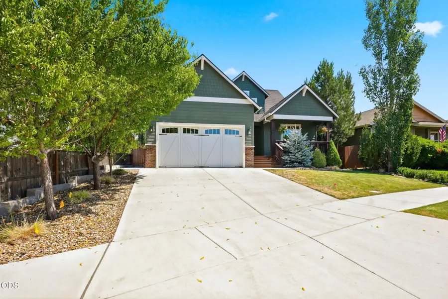 2044 NE Altura Drive, Bend, OR 97701 - #3