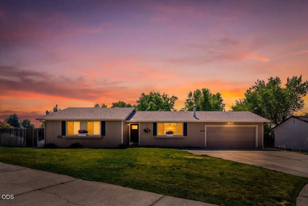942 NW Maple Court, Redmond, OR 97756 - #1