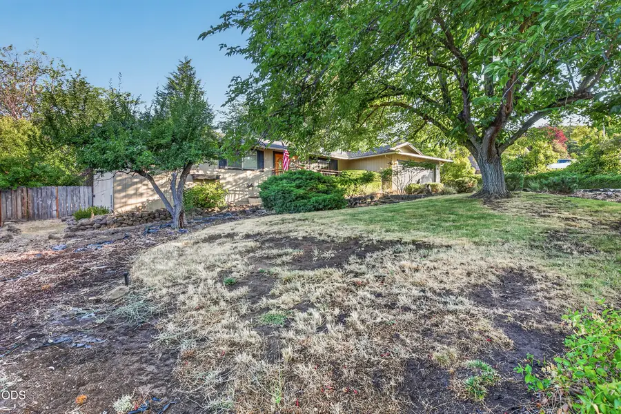 1537 Moon Terrace, Medford, OR 97504 - #2