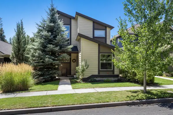 20265 Hufflepuff Court, Bend, OR 97702