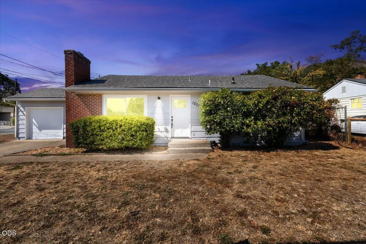 1202 NE A Street, Grants Pass, OR 97526 - #1