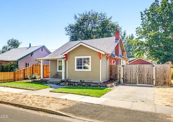 604 S Ivy Street, Medford, OR 97501