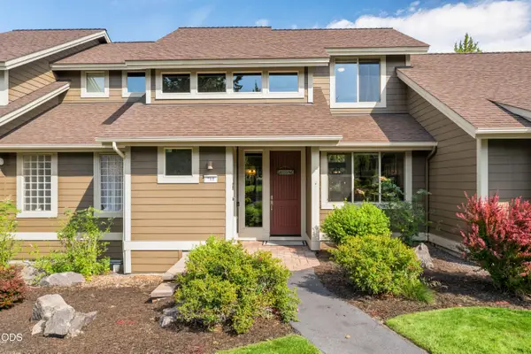 718 Sage Country Court, Redmond, OR 97756