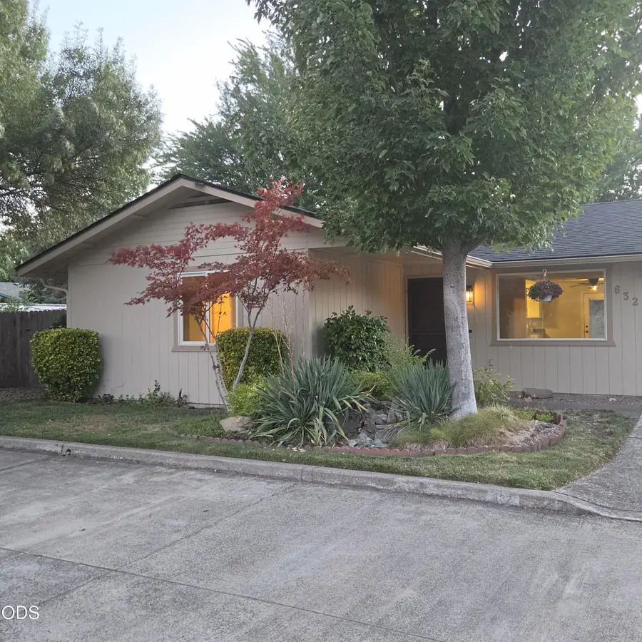632 SW Sunwood Way, Grants Pass, OR 97526 - #2