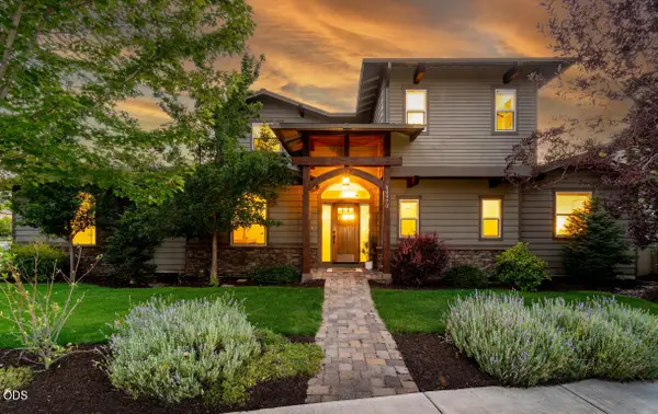 60970 Woods Valley Place, Bend, OR 97702