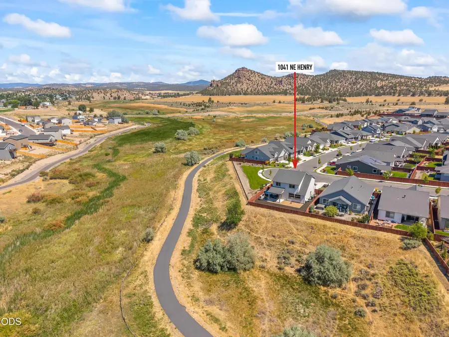 1041 NE Henry Drive, Prineville, OR 97754 - #2