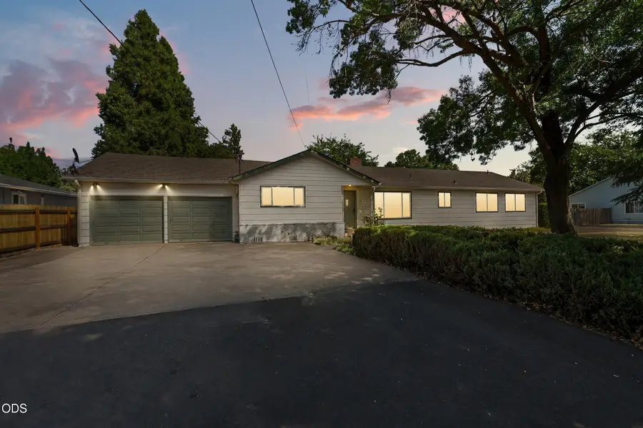 1320 Covina Avenue, Medford, OR 97504 - #2