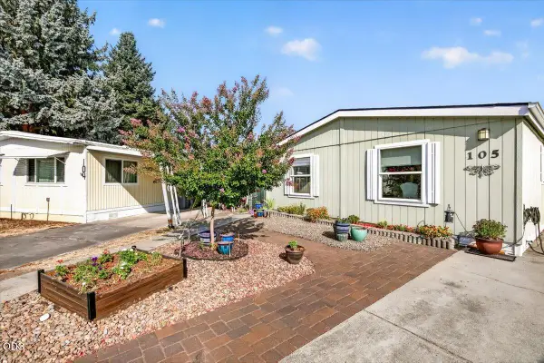 3431 S Pacific Highway #SPC 105, Medford, OR 97501