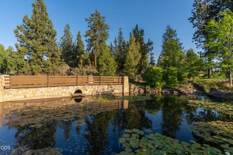 61101 SE Sydney Harbor Drive, Bend, OR 97702 - #2